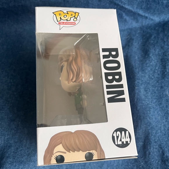 Netflix & Funko Stranger Things 3 piece bundle set NWT NIB - Picture 16 of 16